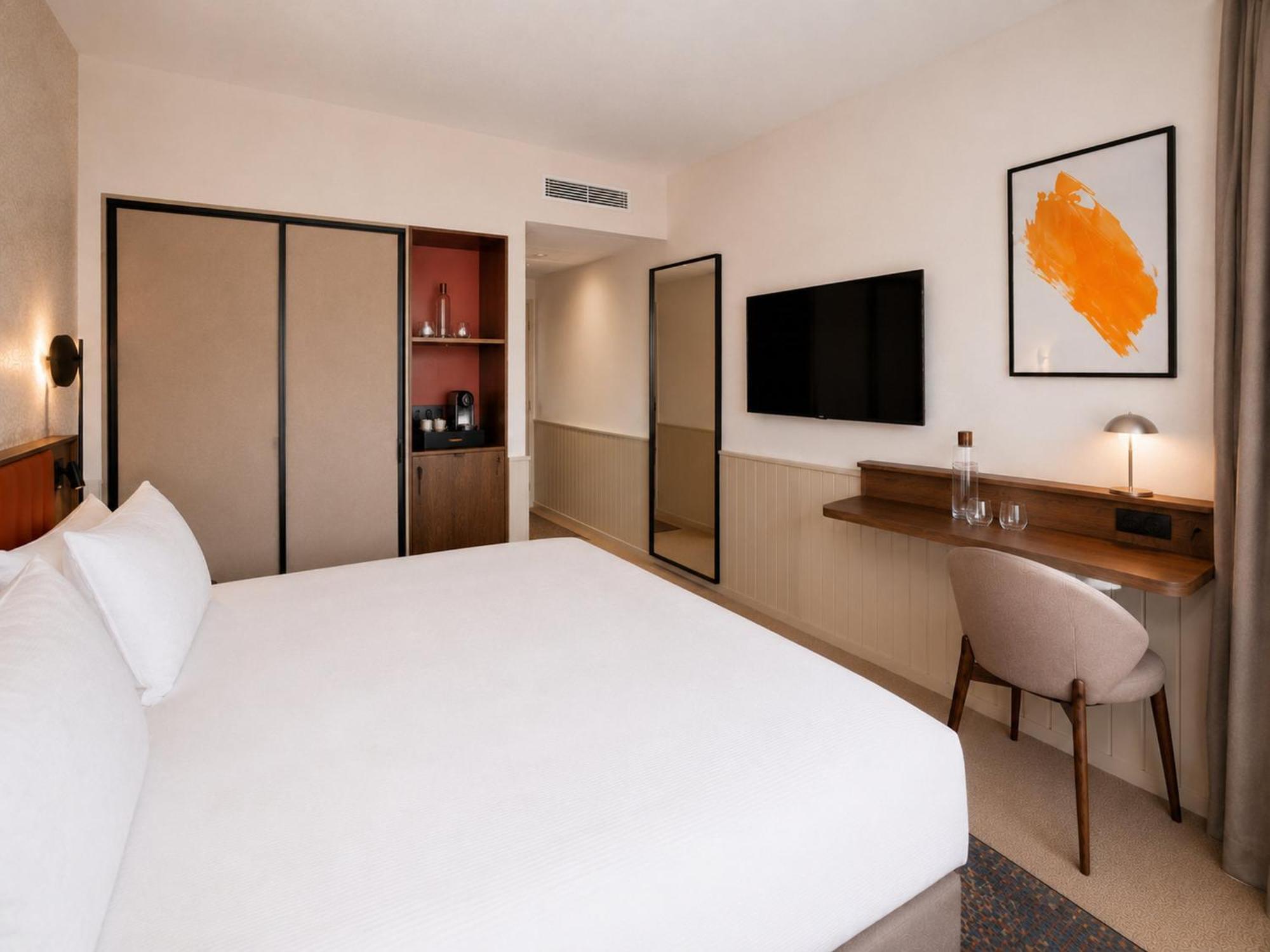 Premium Room,1772877770:JPEG